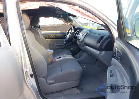 2010 Toyota Tacoma V6 z USA, uszkodzony, nr VIN 5TEMU4FN7AZ729677